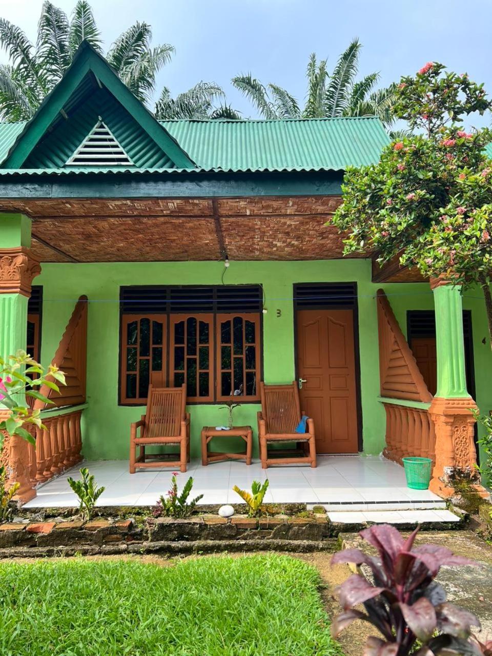 Wisma Batu Mandi Bukit Lawang Eksteriør bilde