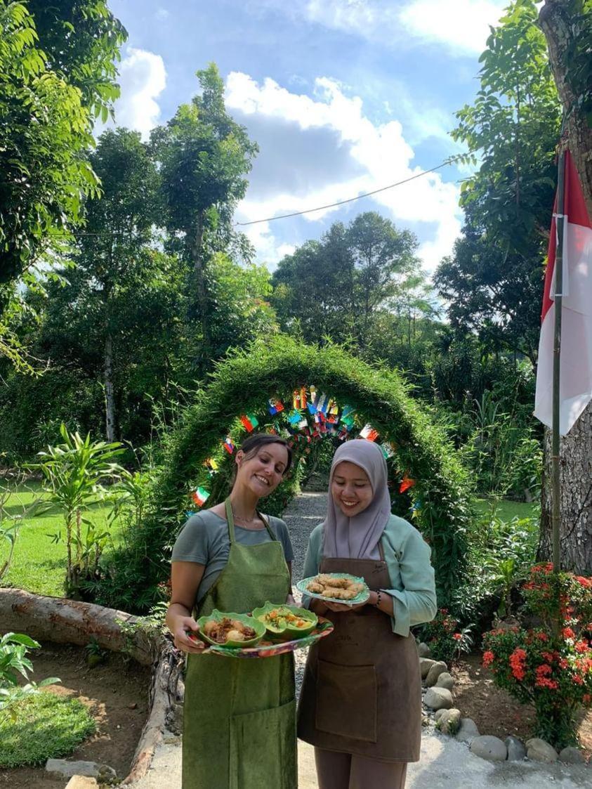 Wisma Batu Mandi Bukit Lawang Eksteriør bilde